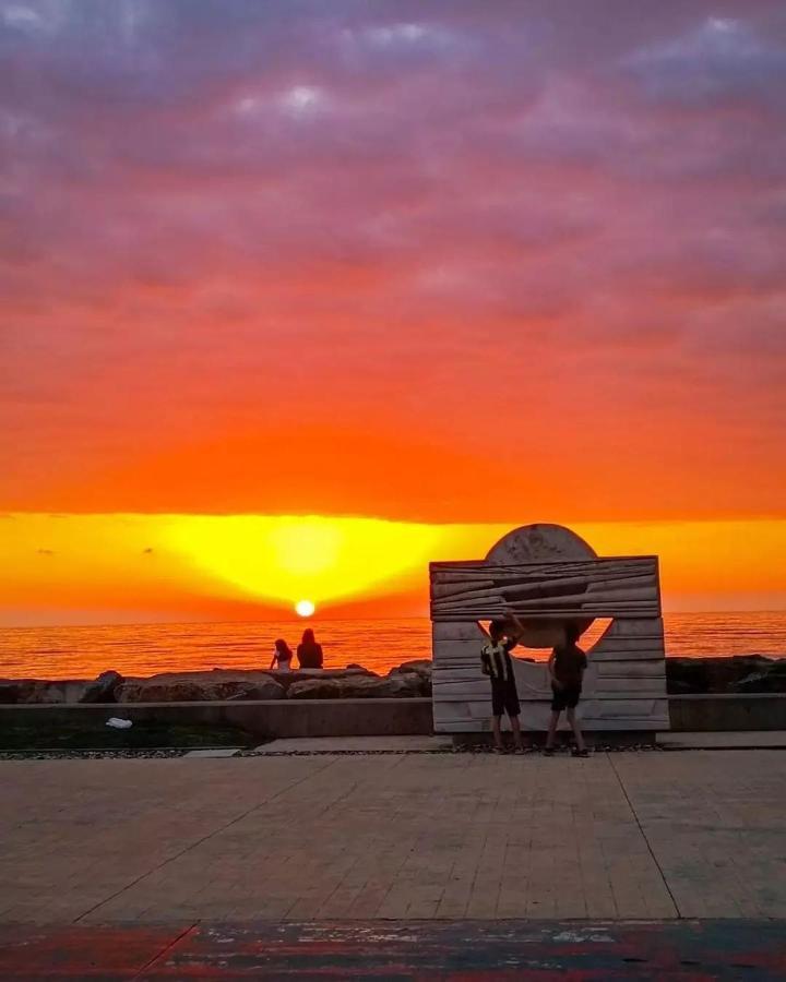 Sea Line Aparthotel & Batumi Beach Resort מראה חיצוני תמונה